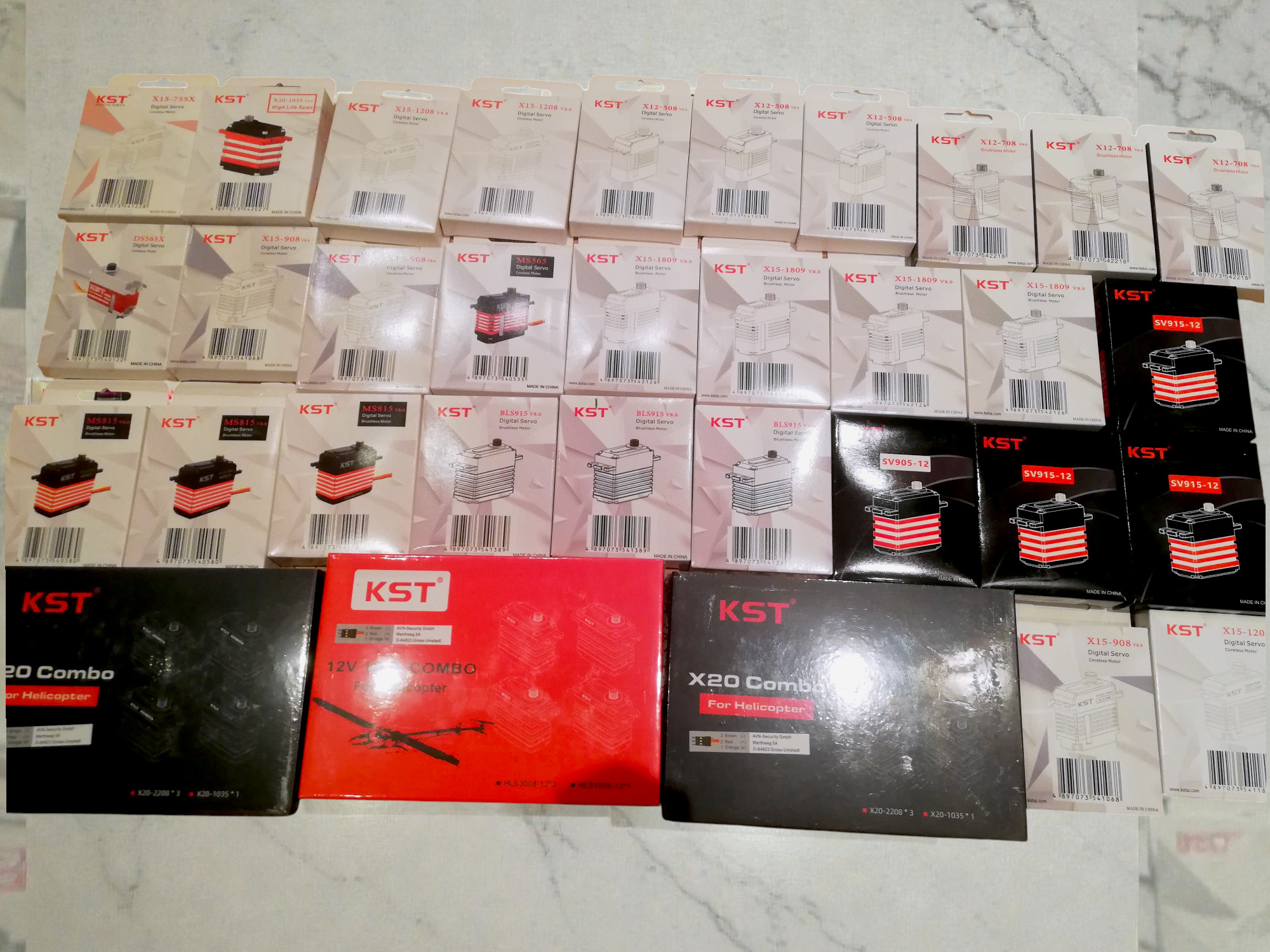 KST Servos ab jetzt im Helicoach-Shop