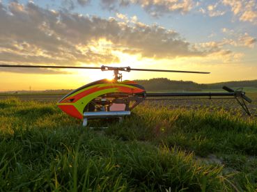 XLPower/MSH Prôtos 700 Nitro - Kit - mit CFK Heckrohr ABVERKAUF