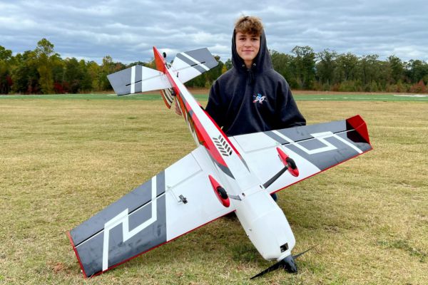 Extremeflight RC 60" Edge 540T V3 Dunkelrot/Weiss - ARF