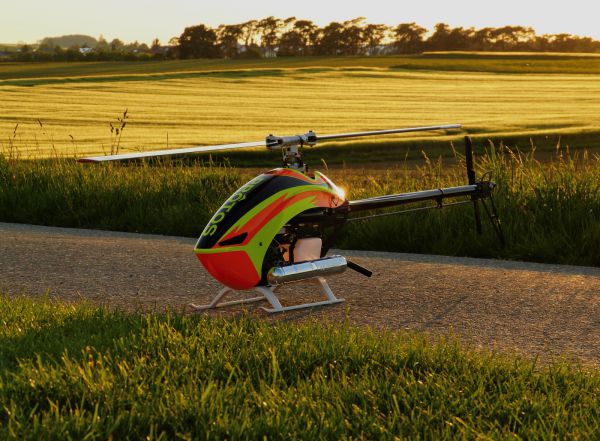 XLPower/MSH Prôtos 700 Nitro - Kit - mit CFK Heckrohr ABVERKAUF